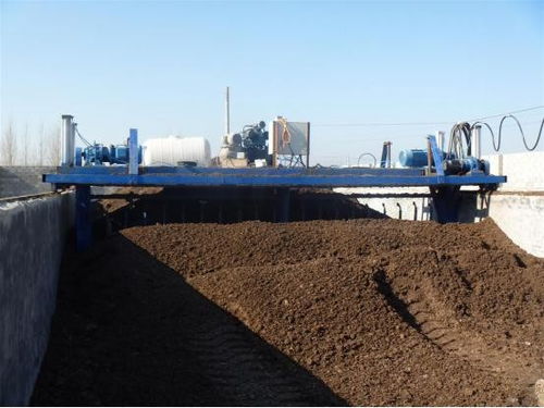 定海耙齿式发酵翻抛机适用各种养殖畜牧家禽粪便处理